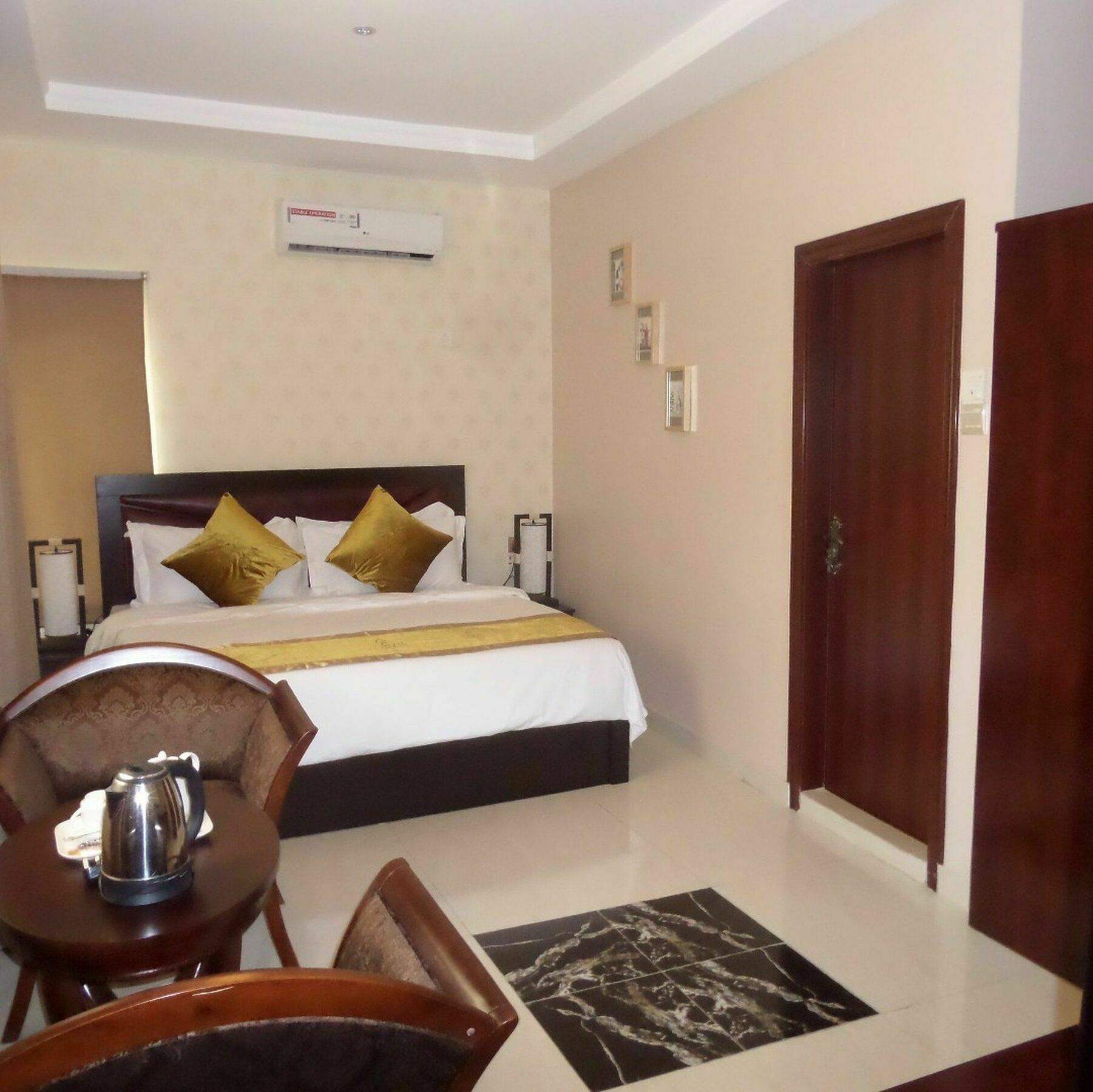 Rightgate Hotel Лагос Экстерьер фото