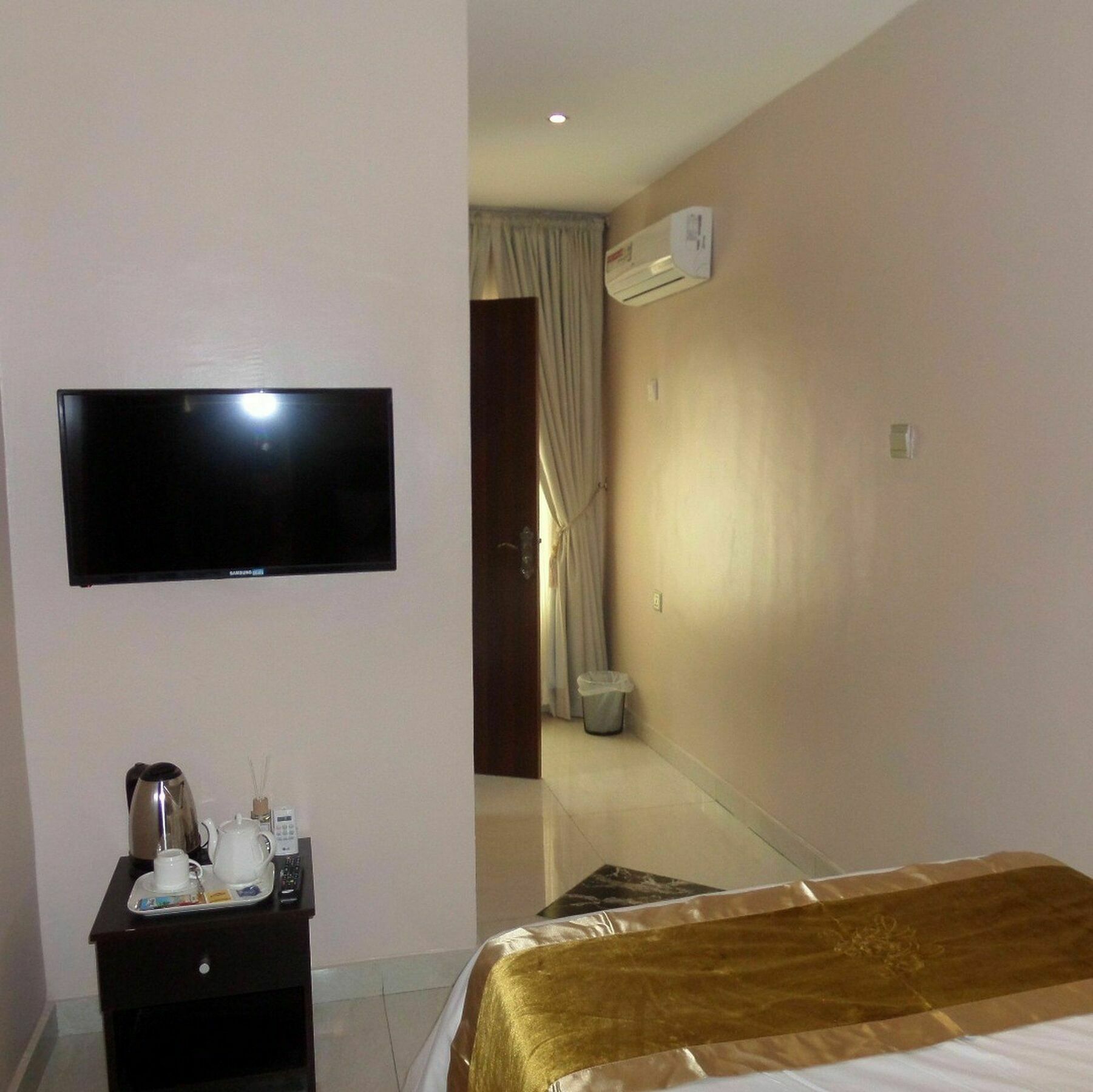 Rightgate Hotel Лагос Экстерьер фото